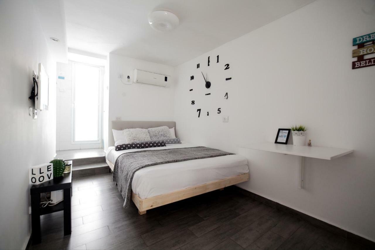 Stunning Studio By The Beach Tel-Aviv Extérieur photo