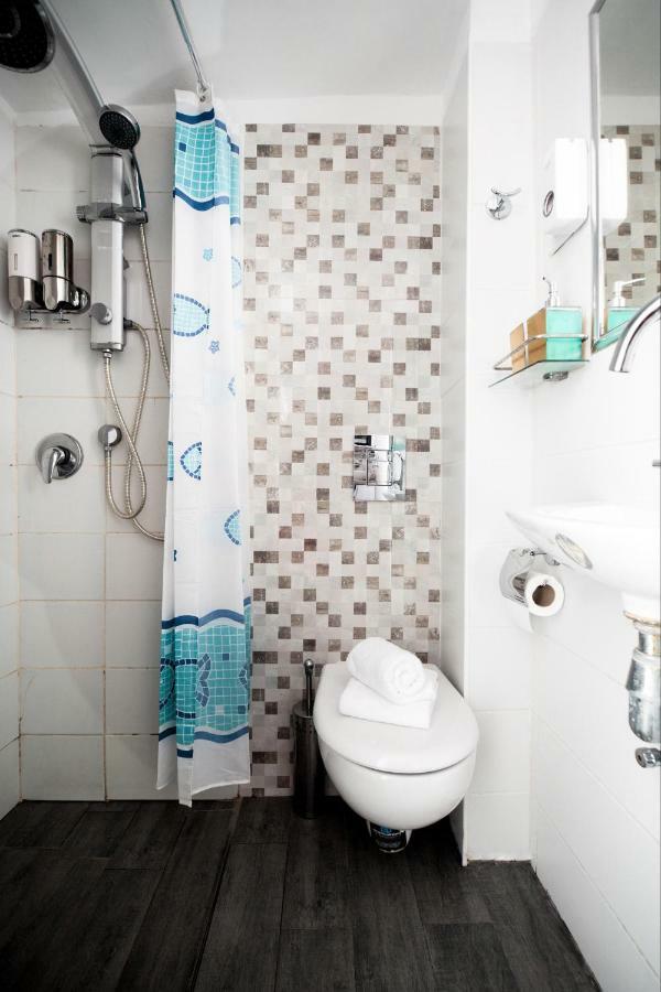 Stunning Studio By The Beach Tel-Aviv Extérieur photo